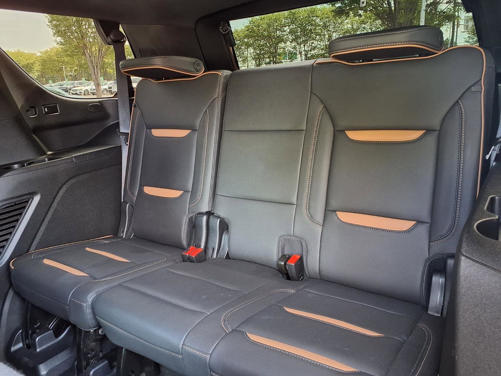Used 2022 GMC Yukon AT4 w/ Technology Package AWD/4WD image 22