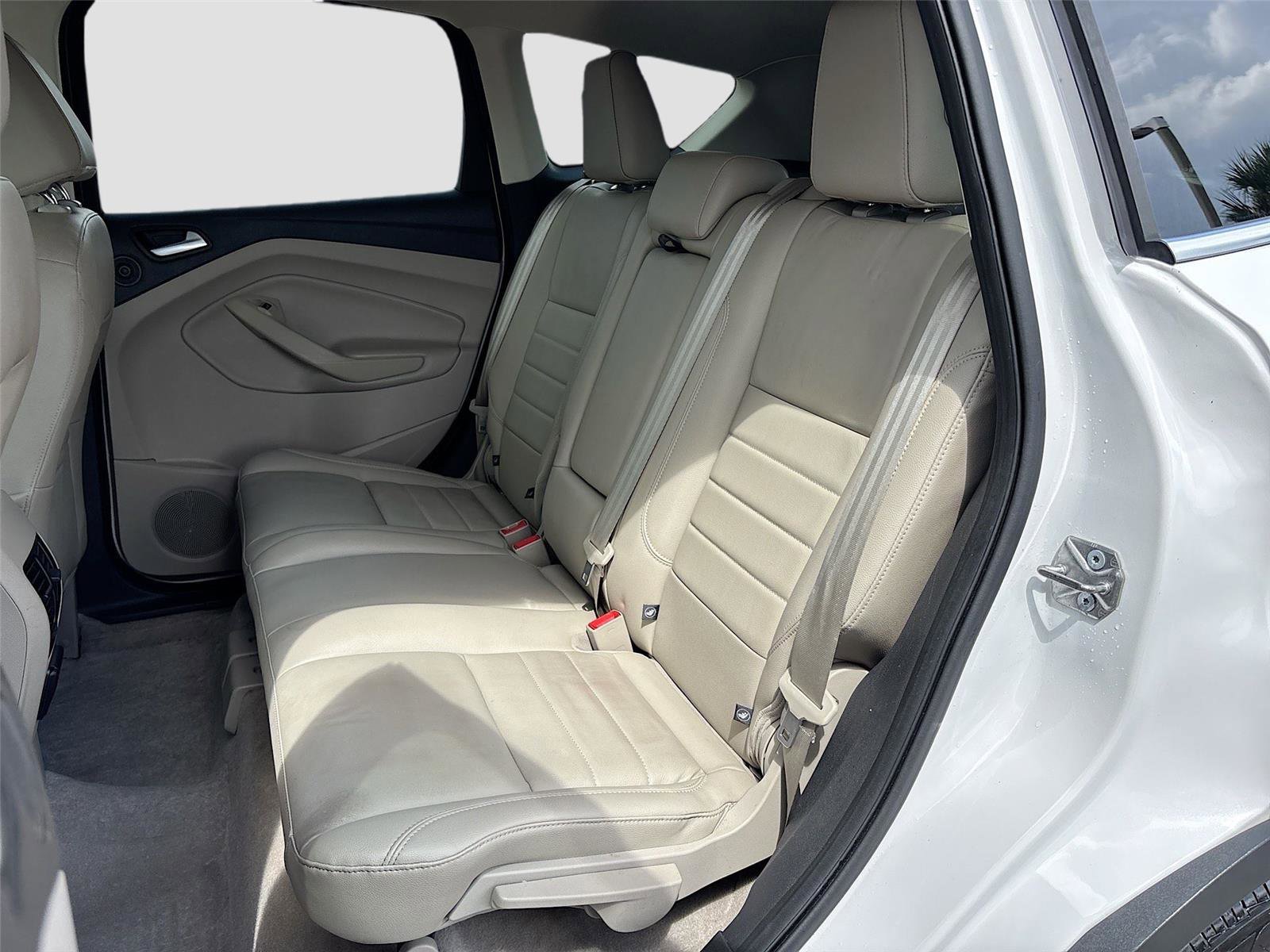 Used 2015 Ford Escape Titanium w/ Equipment Group 301A FWD image 24
