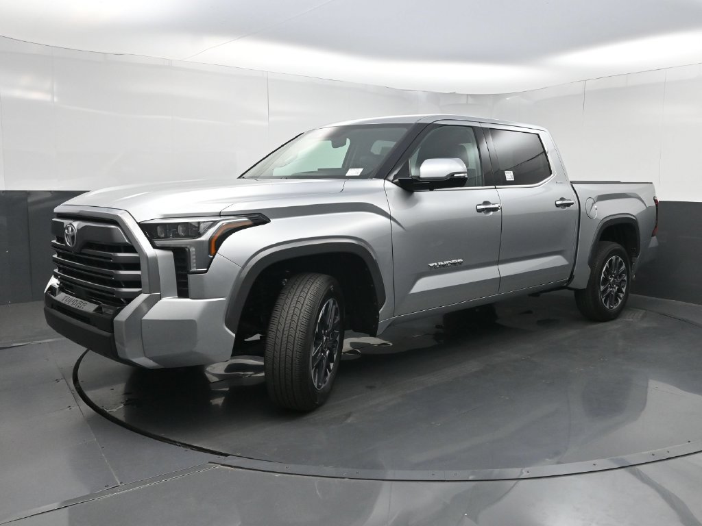 Used 2022 Toyota Tundra Limited AWD/4WD image 25