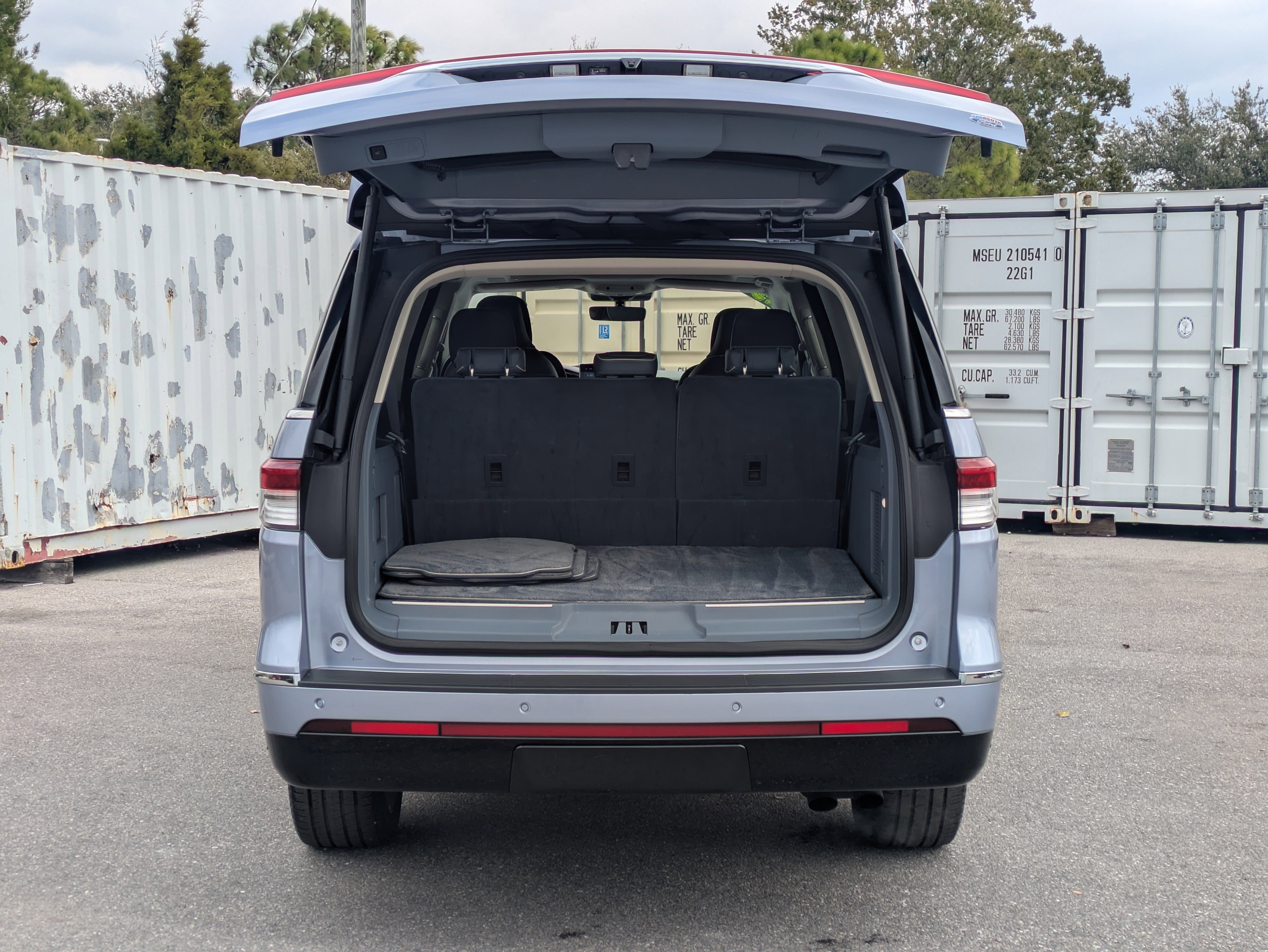 Used 2023 Lincoln Navigator L Black Label image 13