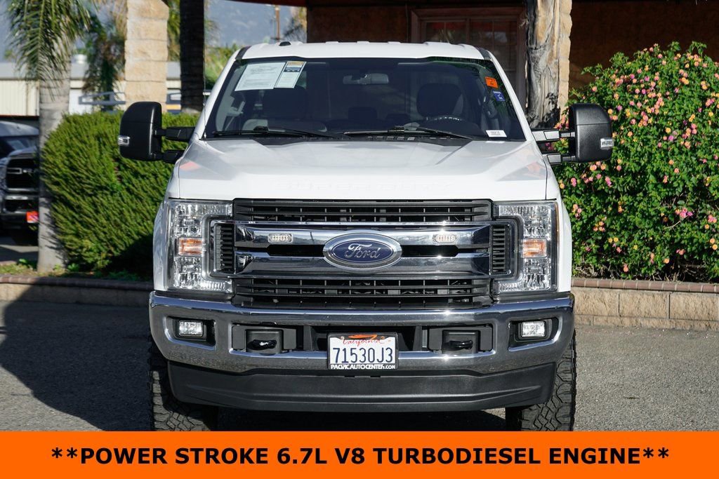 Used 2017 Ford F250 XLT w/ XLT Value Package AWD/4WD image 3