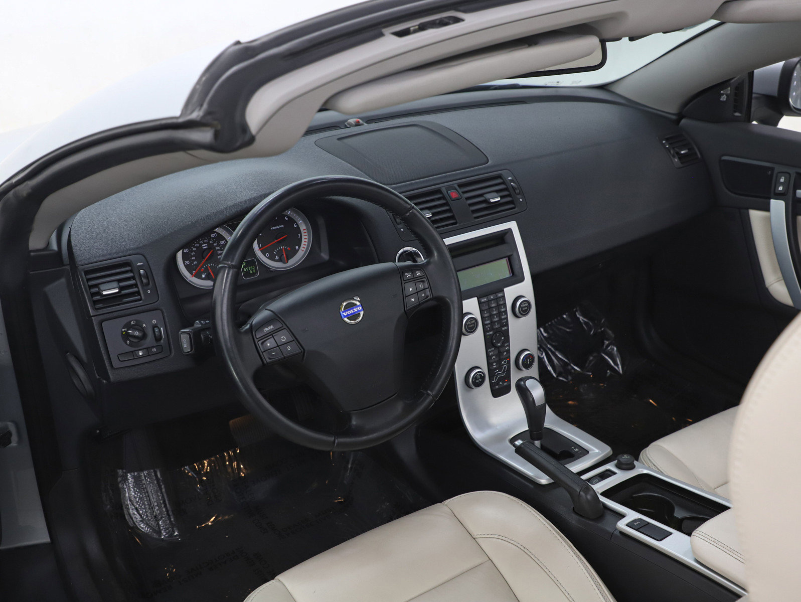 Used 2013 Volvo C70 T5 image 16