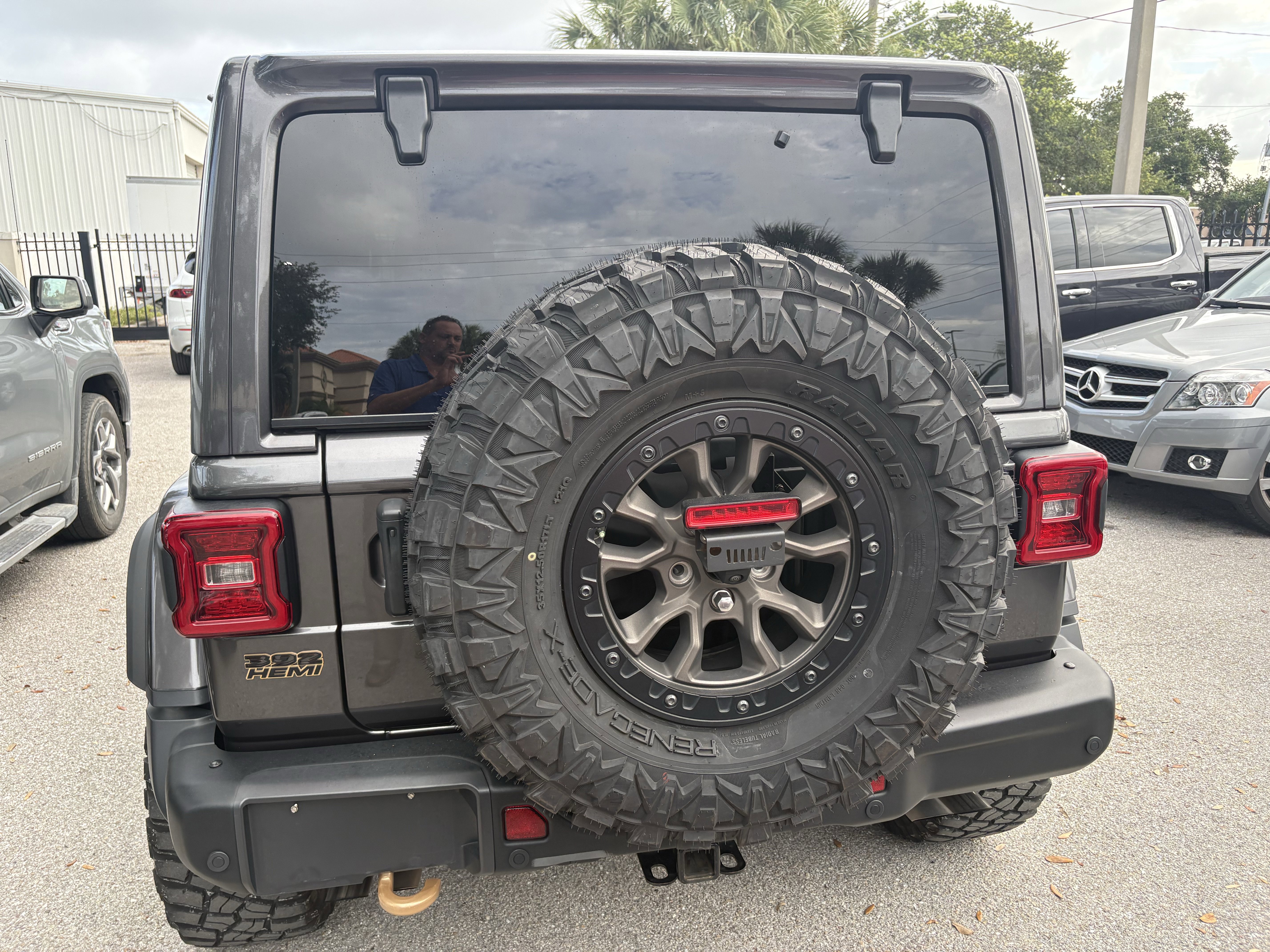 Used 2021 Jeep Wrangler Unlimited Rubicon w/ Trailer Tow Package AWD/4WD image 6