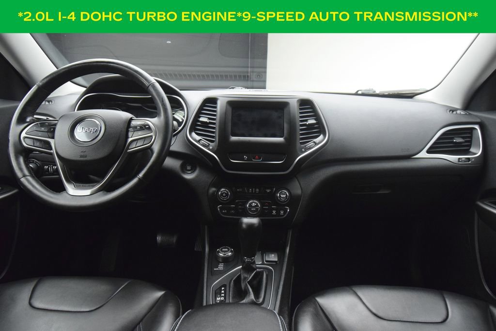 Used 2019 Jeep Cherokee Latitude Plus w/ Comfort/Convenience Group image 3