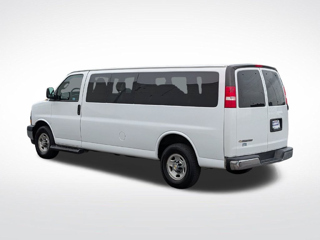 Used 2020 Chevrolet Express 3500 LT w/ LT Preferred Equipment Group RWD image 10