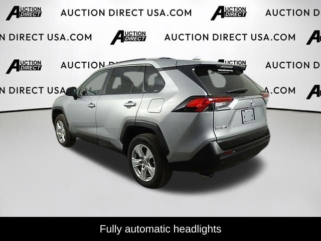 Used 2021 Toyota RAV4 XLE image 6