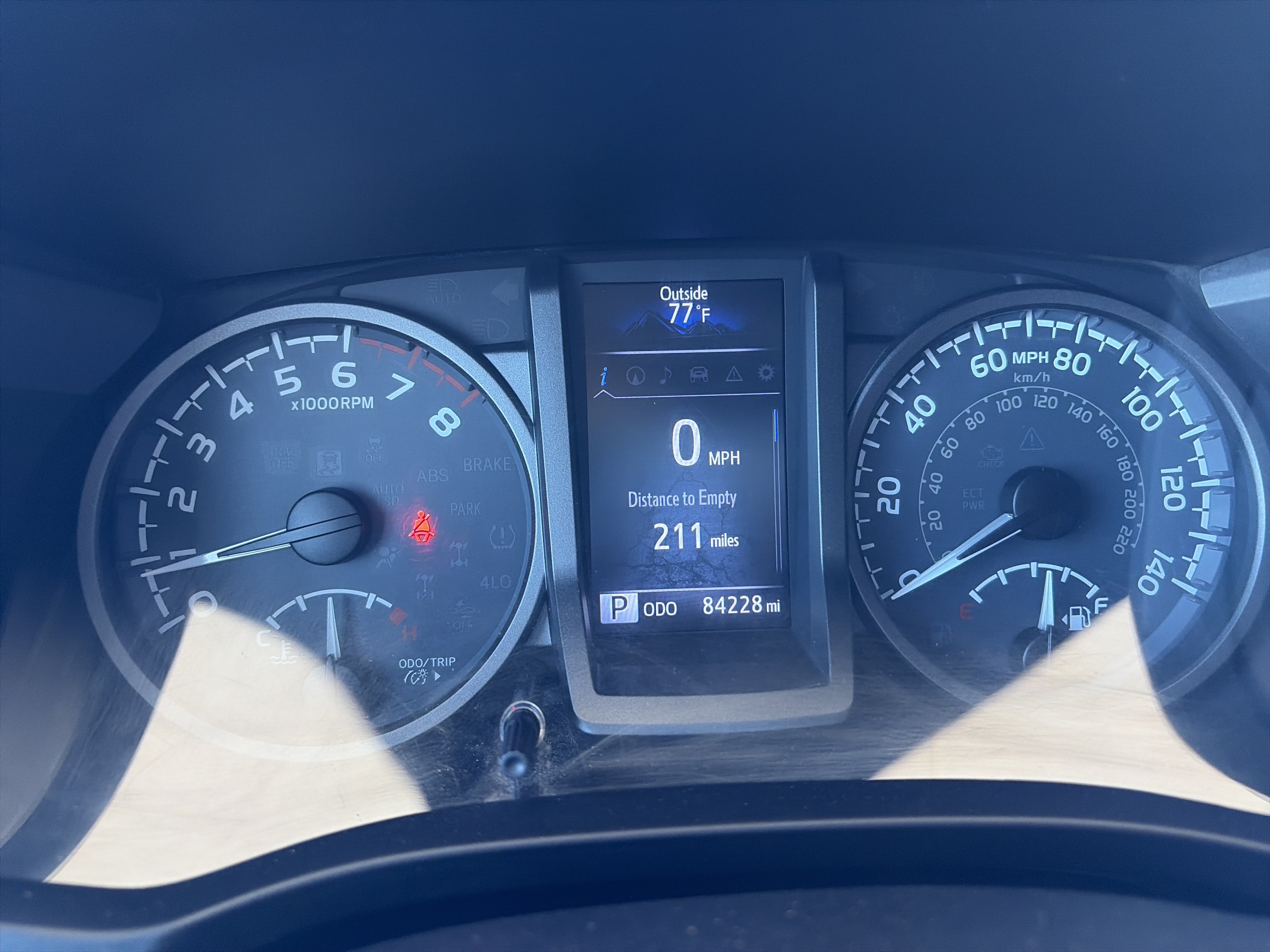 Used 2019 Toyota Tacoma TRD Off-Road w/ Technology Package AWD/4WD image 23