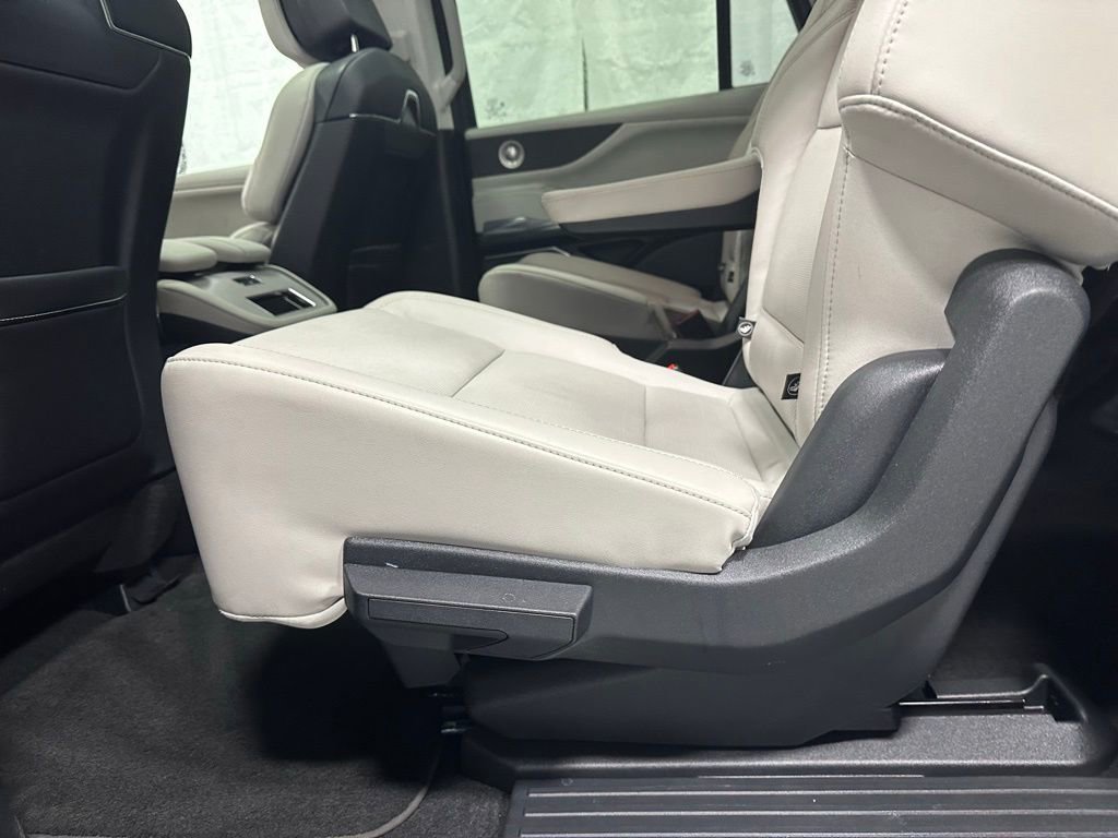 Used 2025 Lincoln Navigator L Reserve image 55