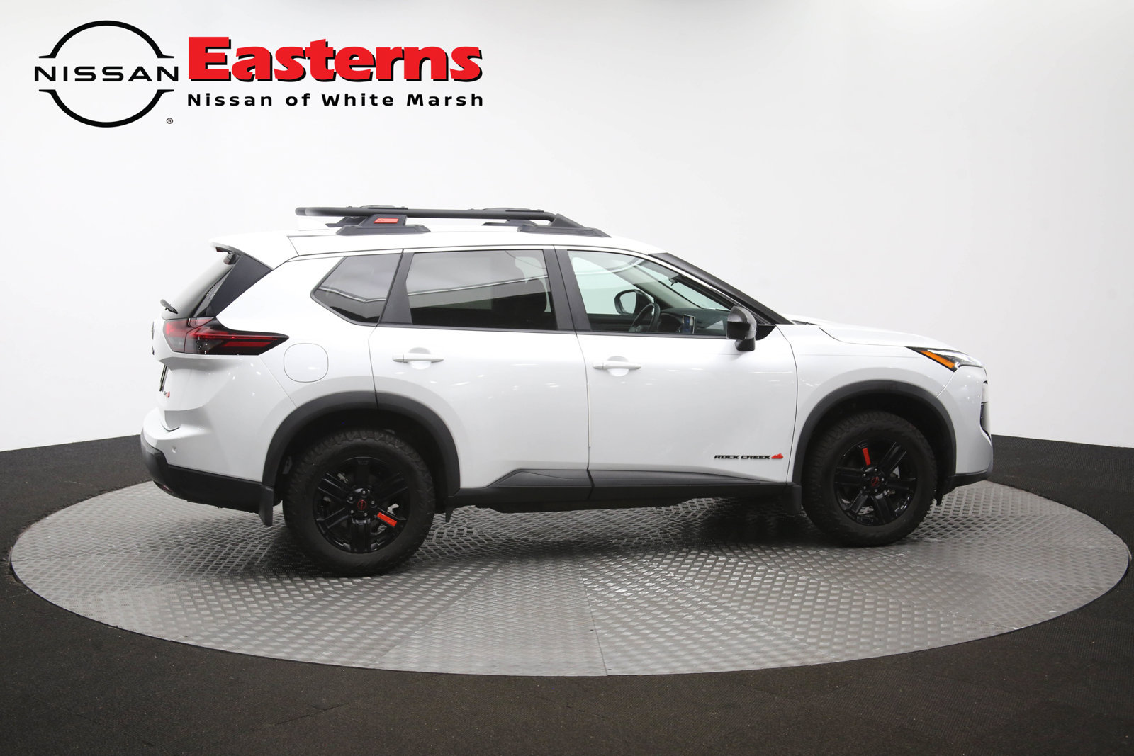 Used 2025 Nissan Rogue SV AWD/4WD image 42