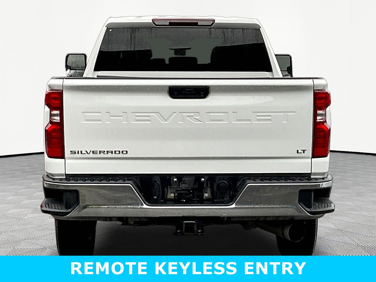 Used 2025 Chevrolet Silverado 2500 LT w/ Convenience Package AWD/4WD image 5