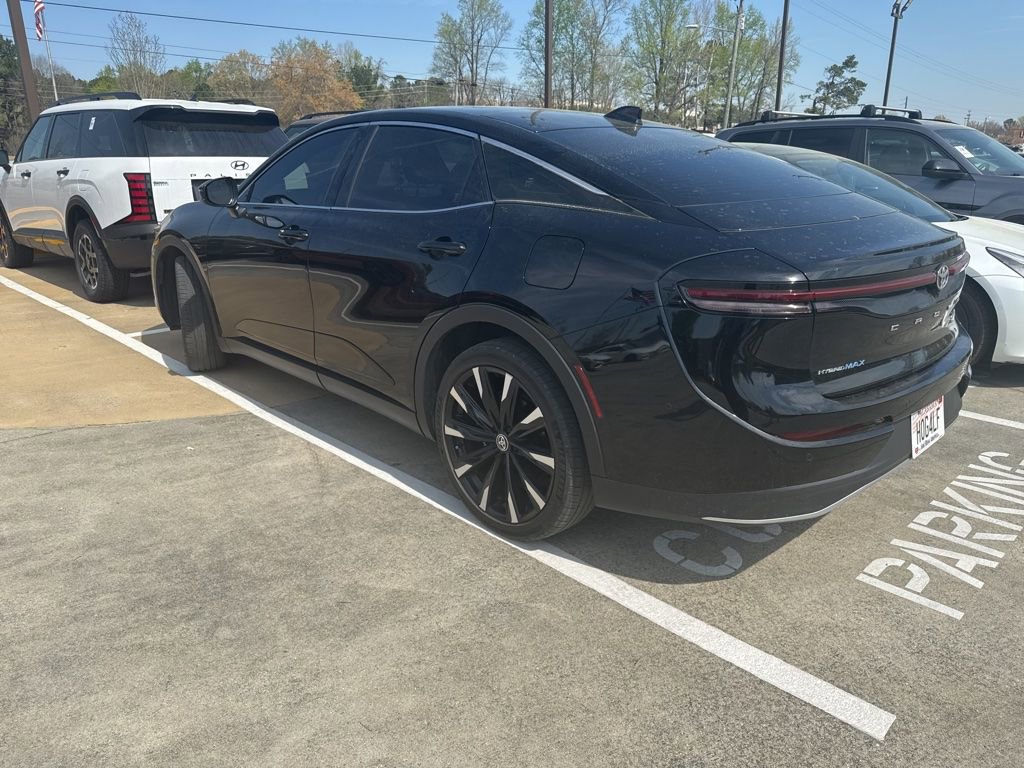 Used 2023 Toyota Crown Platinum image 5