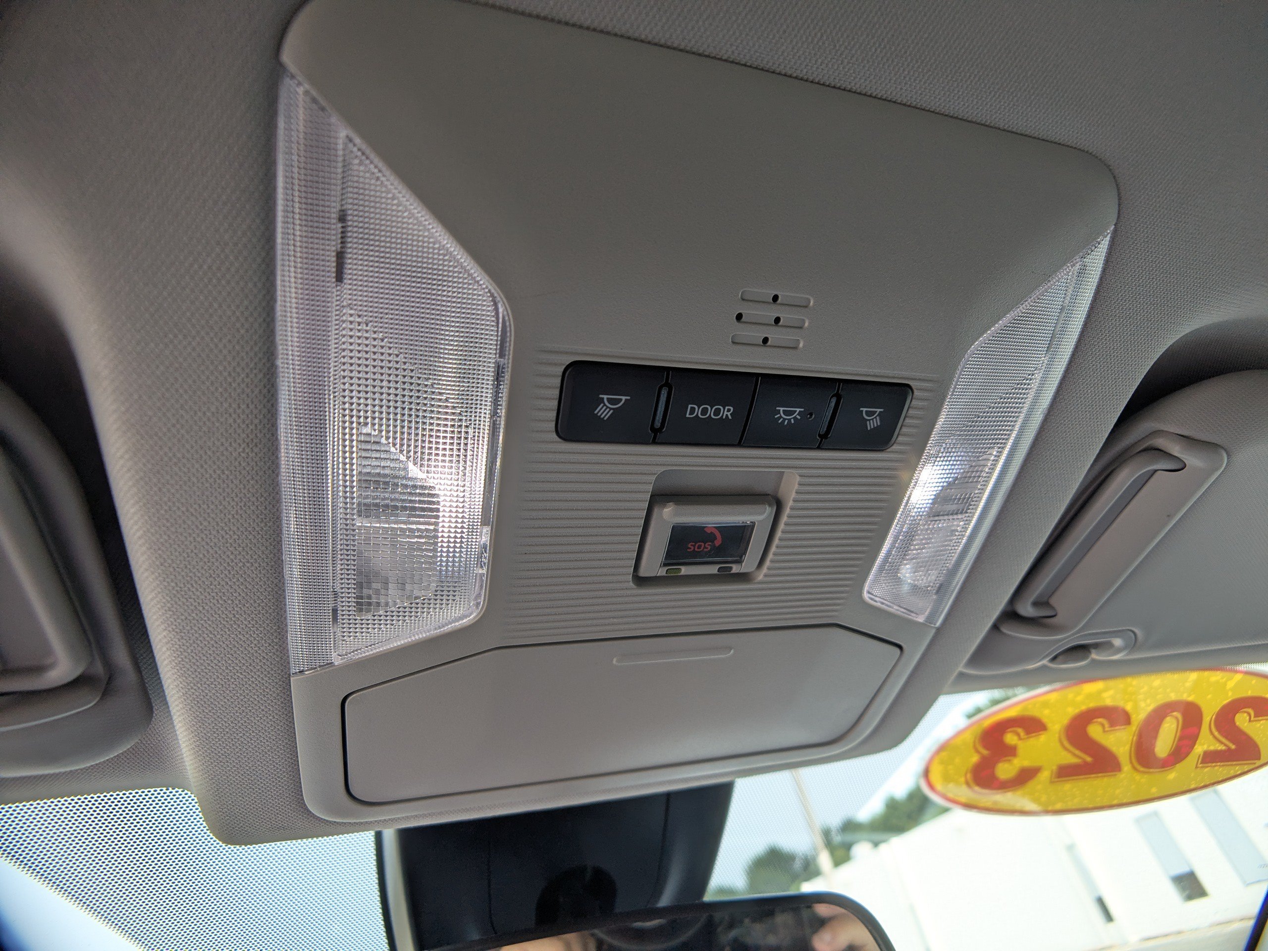 Used 2023 Toyota RAV4 XLE FWD image 17