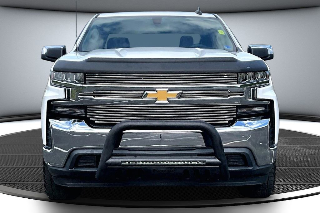 Used 2020 Chevrolet Silverado 1500 LT AWD/4WD image 2