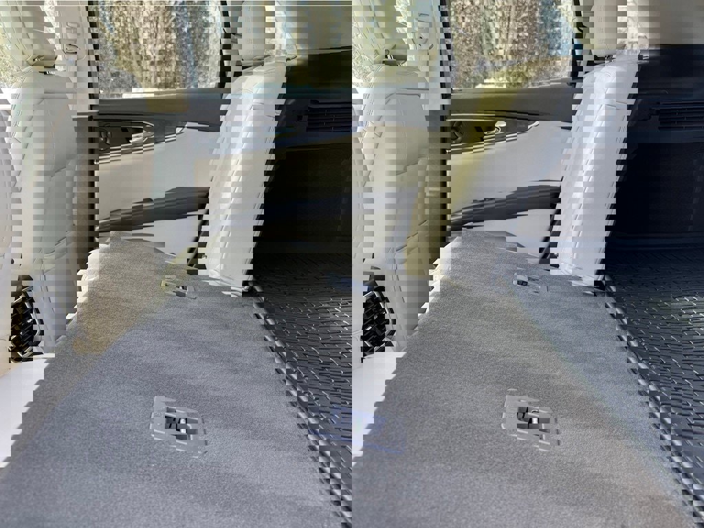 Used 2020 Lincoln Nautilus Reserve image 18