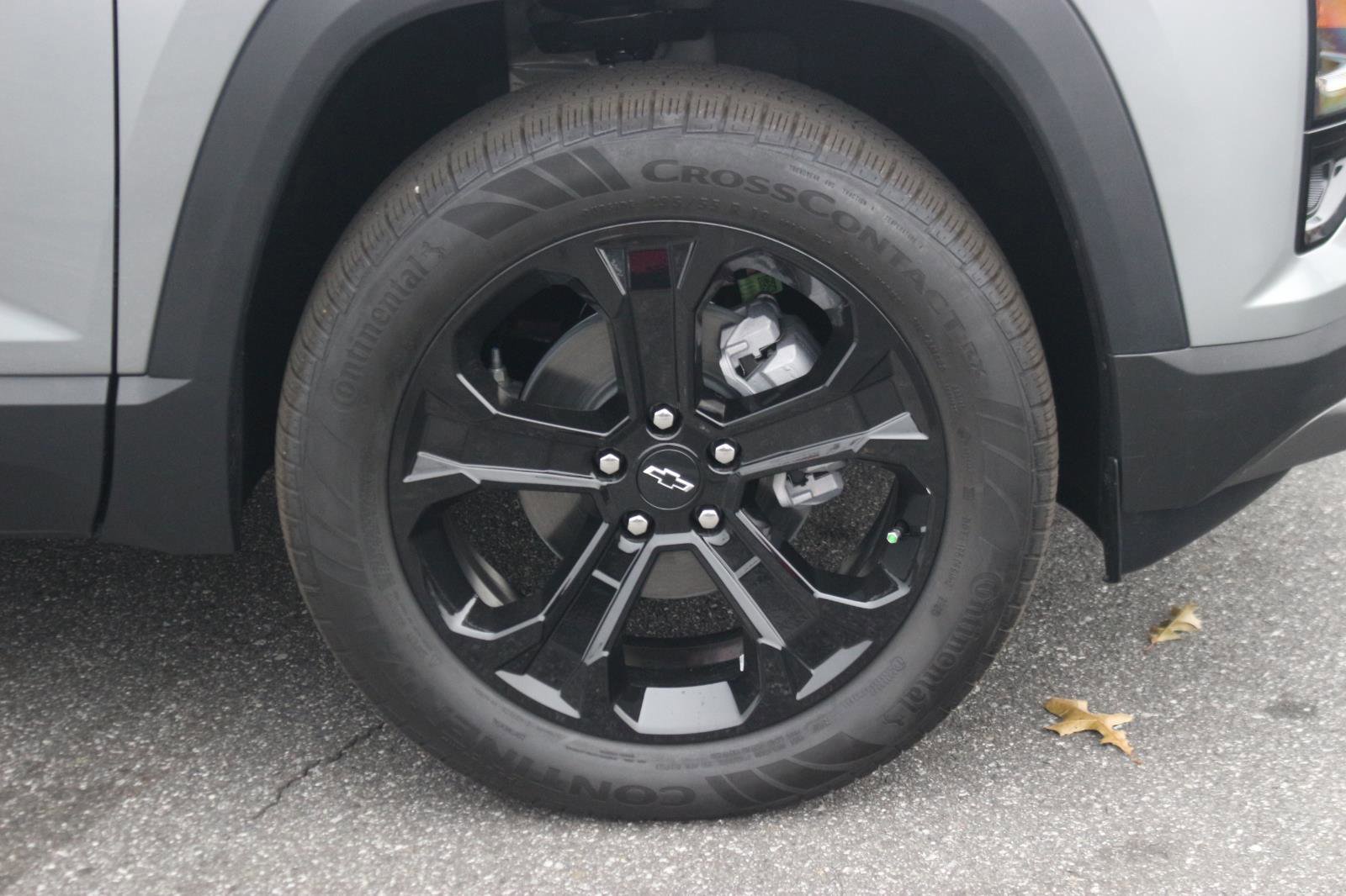 New 2026 Chevrolet Equinox LT w/ Convenience Package II image 9