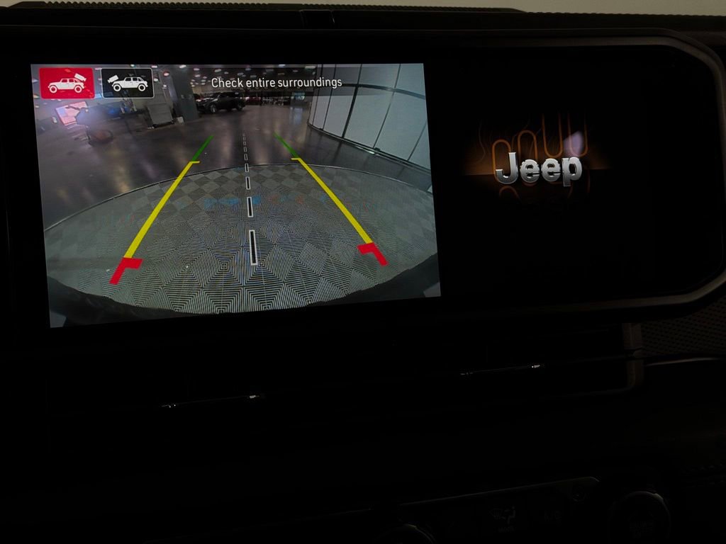 Used 2024 Jeep Wrangler Unlimited Rubicon 4xe image 20