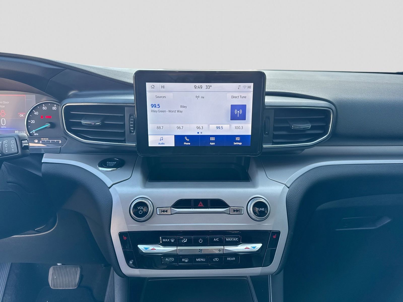 Certified 2024 Ford Explorer XLT w/ Equipment Group 202A image 30