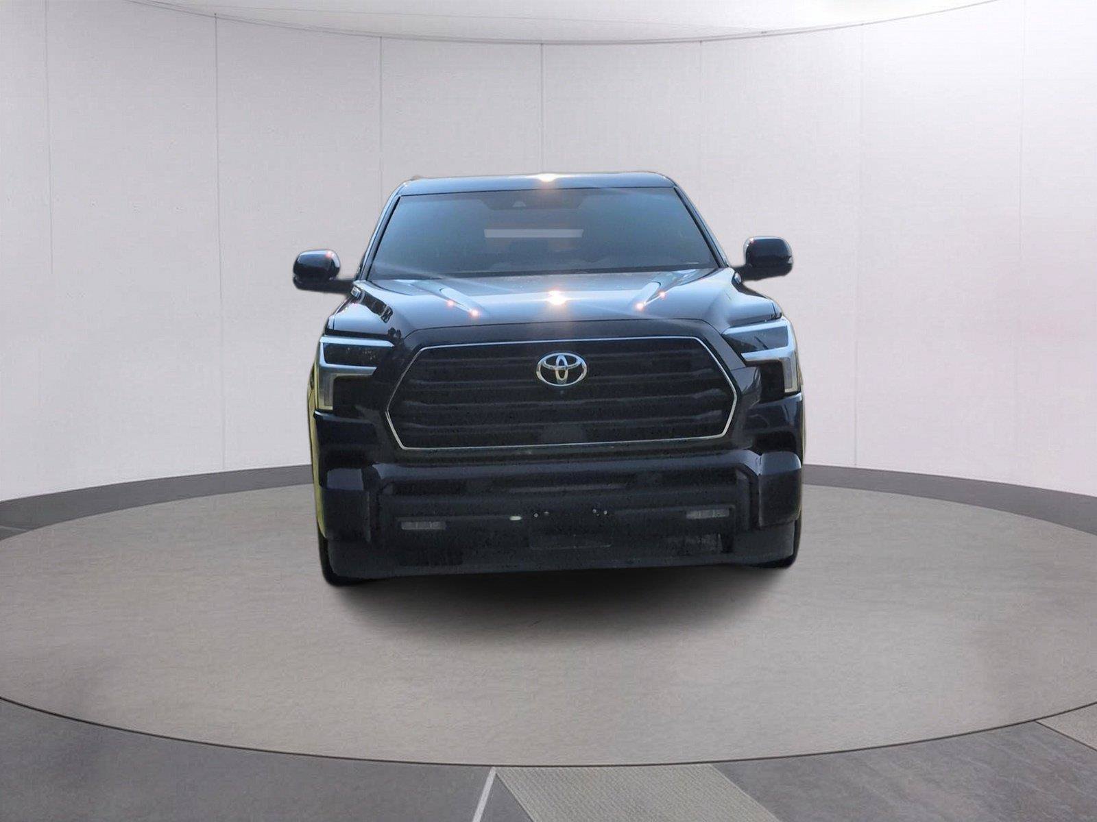 Used 2025 Toyota Sequoia SR5 AWD/4WD image 10