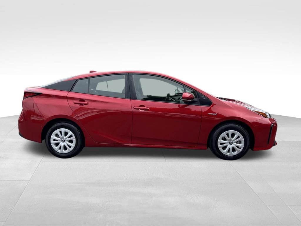 Certified 2022 Toyota Prius LE FWD image 6