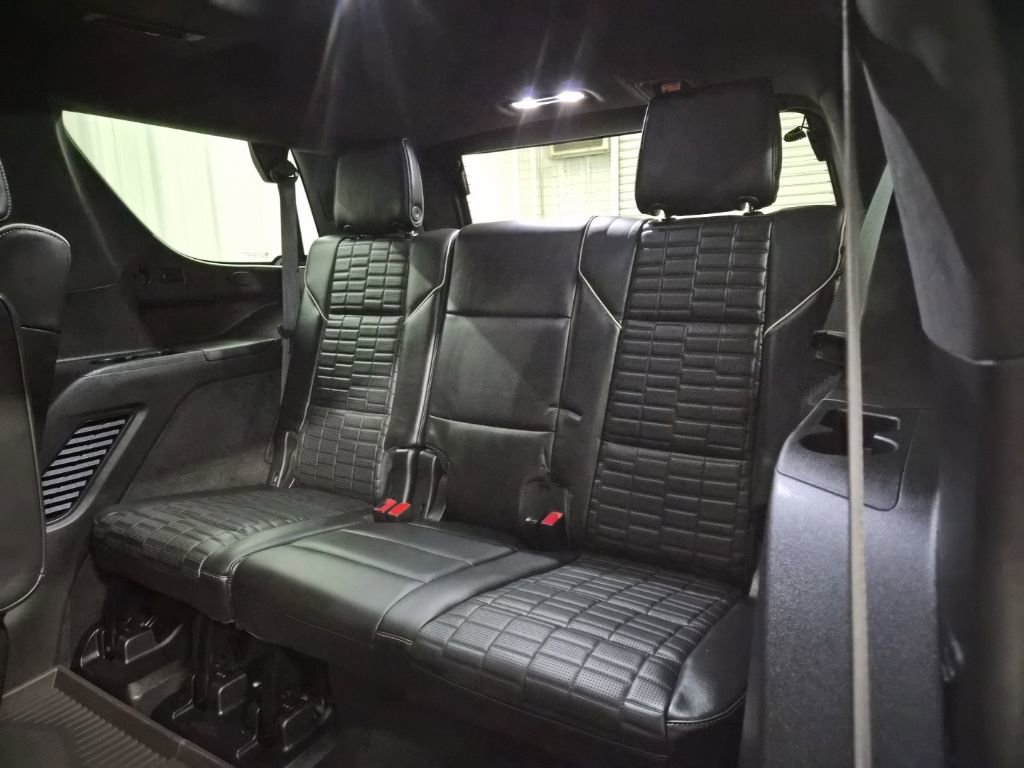 Used 2021 Cadillac Escalade Sport Platinum w/ Heavy-Duty Trailer Package image 23