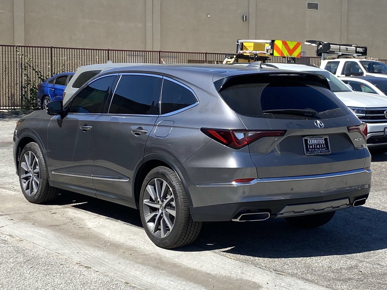 Used 2026 Acura MDX FWD w/ Technology Package image 4