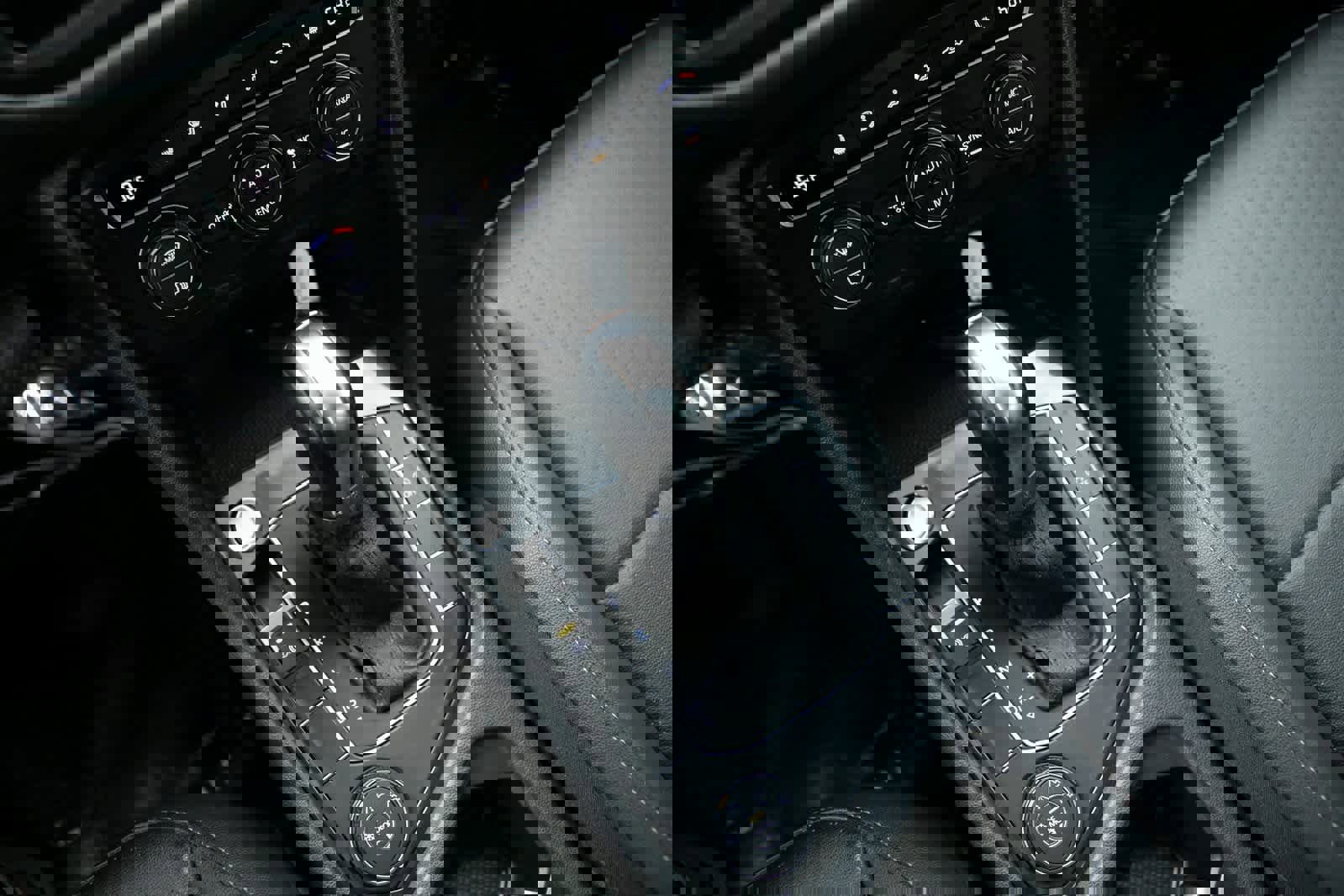 Used 2019 Volkswagen Tiguan SE w/ Panoramic Sunroof Package image 21