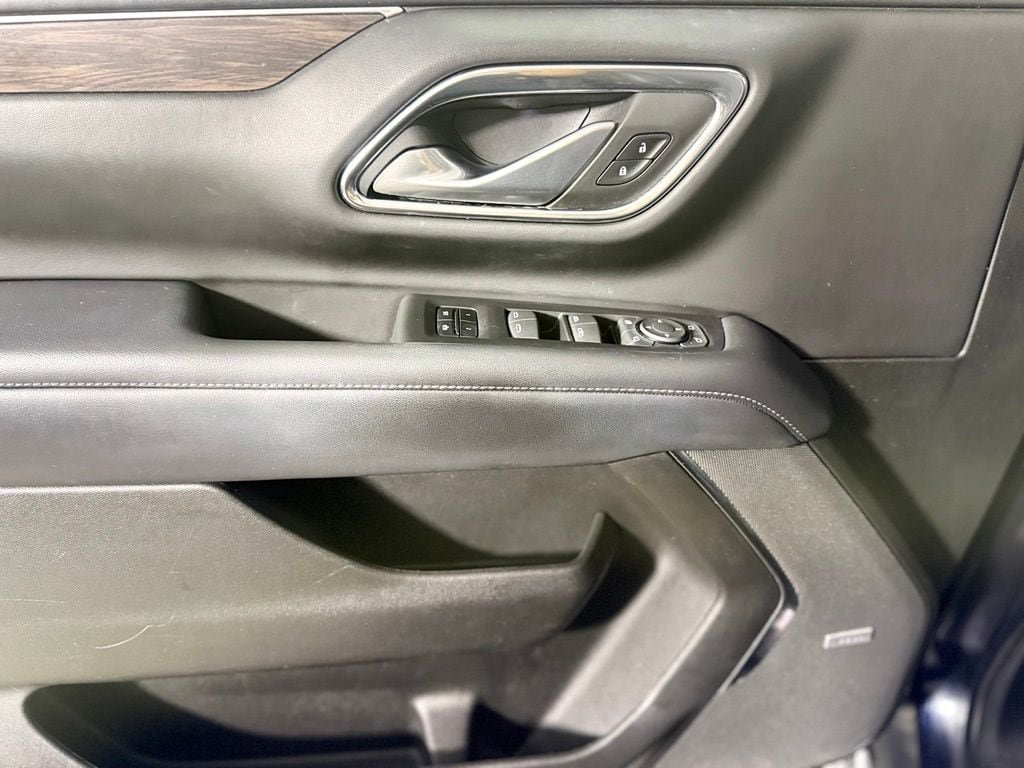 Used 2022 Chevrolet Tahoe LT w/ Luxury Package AWD/4WD image 22