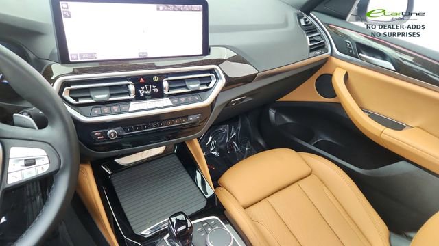 Used 2025 BMW X4 xDrive30i AWD/4WD image 43