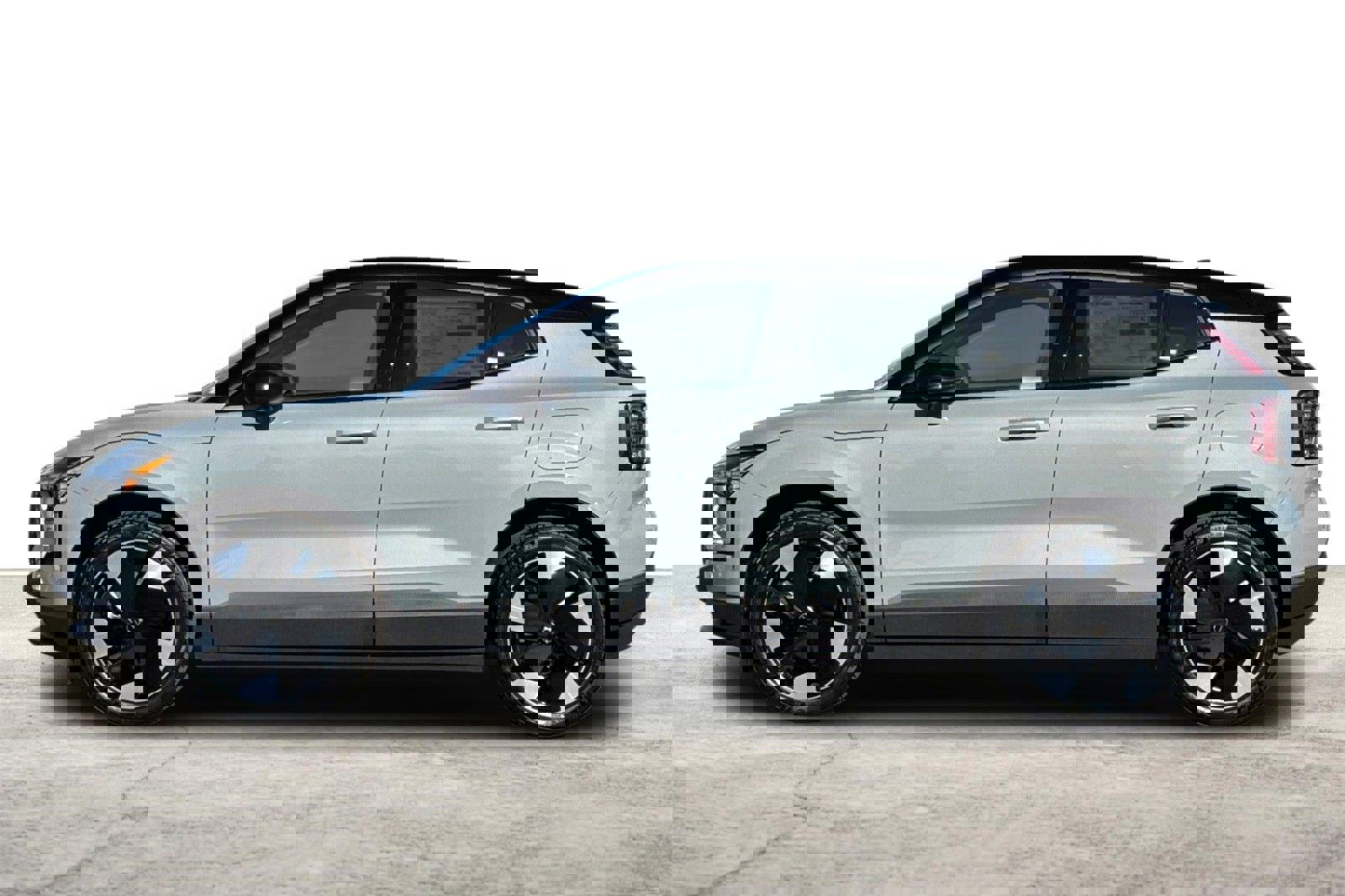 New 2026 Volvo EX30 Plus w/ Protection Package Premier image 5