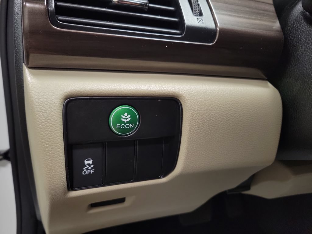 Used 2016 Honda Accord EX-L image 23