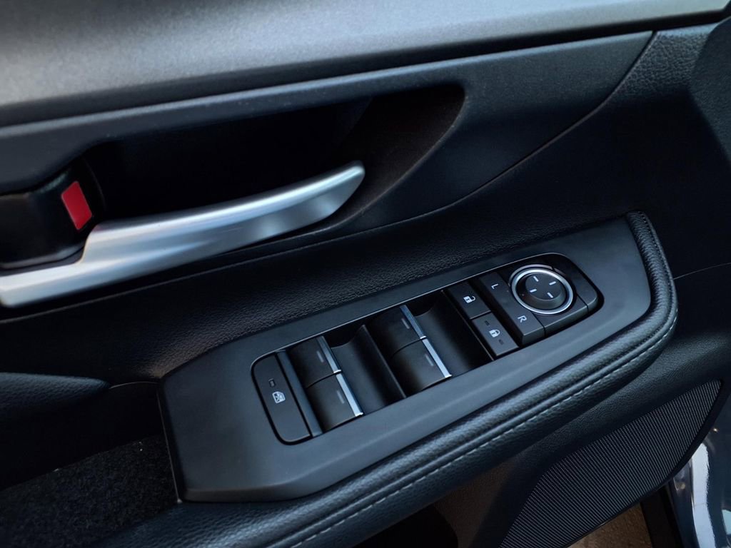 Certified 2024 Toyota Grand Highlander XLE image 18