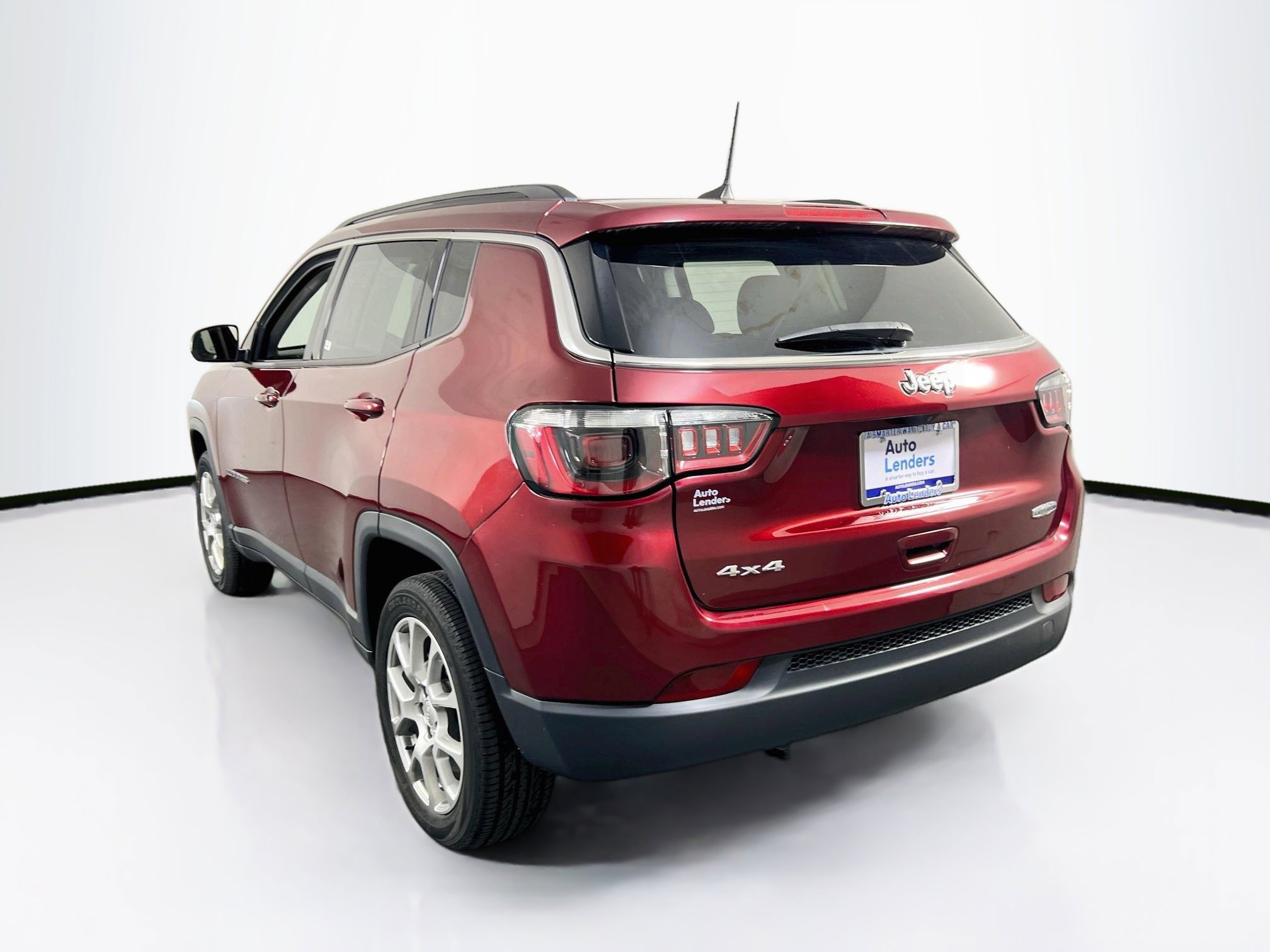 Used 2022 Jeep Compass Latitude AWD/4WD image 7