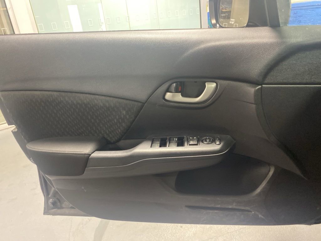 Used 2015 Honda Civic SE image 8