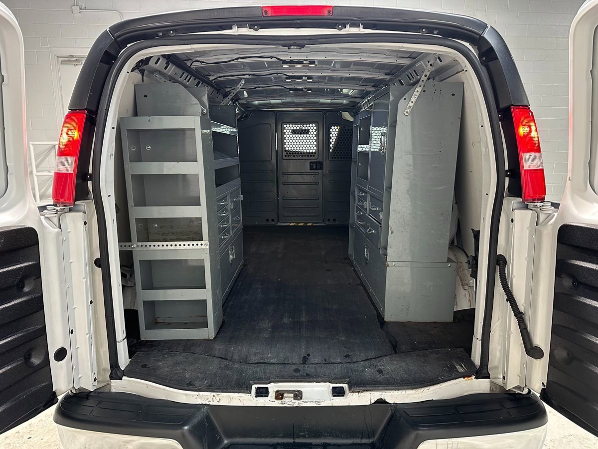 Used 2020 GMC Savana 2500 Extended w/ Enhanced Convenience Package RWD image 8