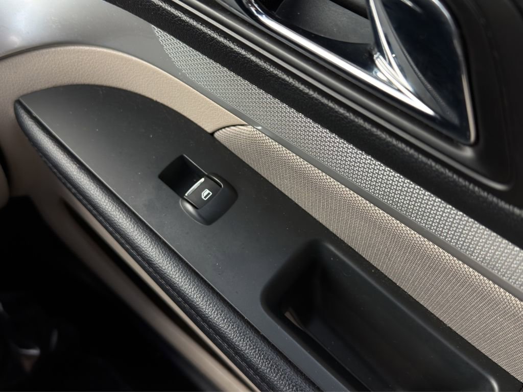 Used 2019 Ford Explorer 4WD w/ Class III Trailer Tow Package image 15