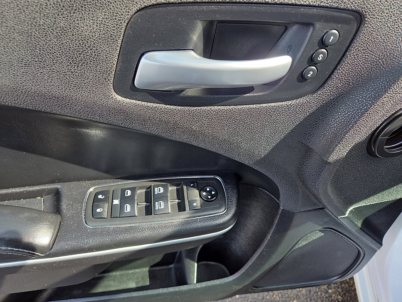 Used 2021 Dodge Charger SXT w/ Leather Interior Group image 12