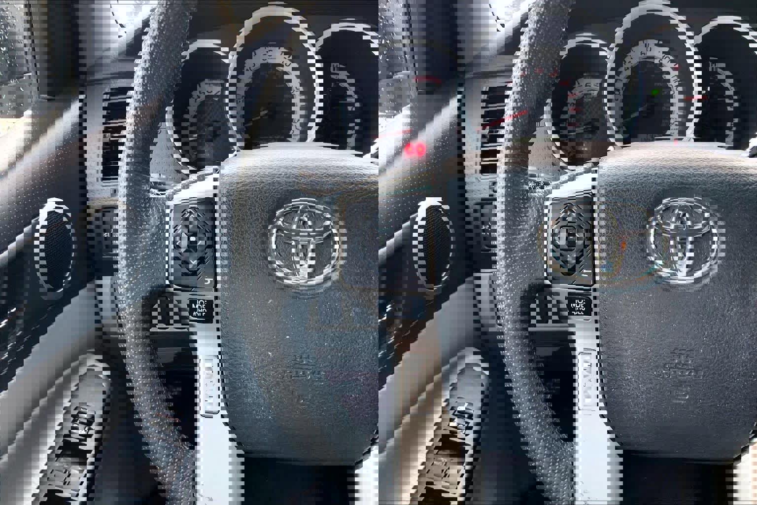 Used 2015 Toyota Tacoma PreRunner w/ SR5 Package RWD image 22