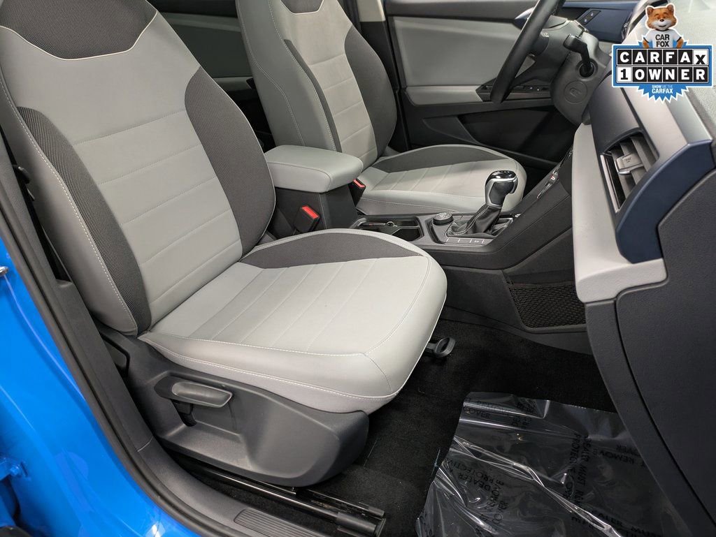 Used 2023 Volkswagen Taos SE w/ Panoramic Sunroof Package image 30