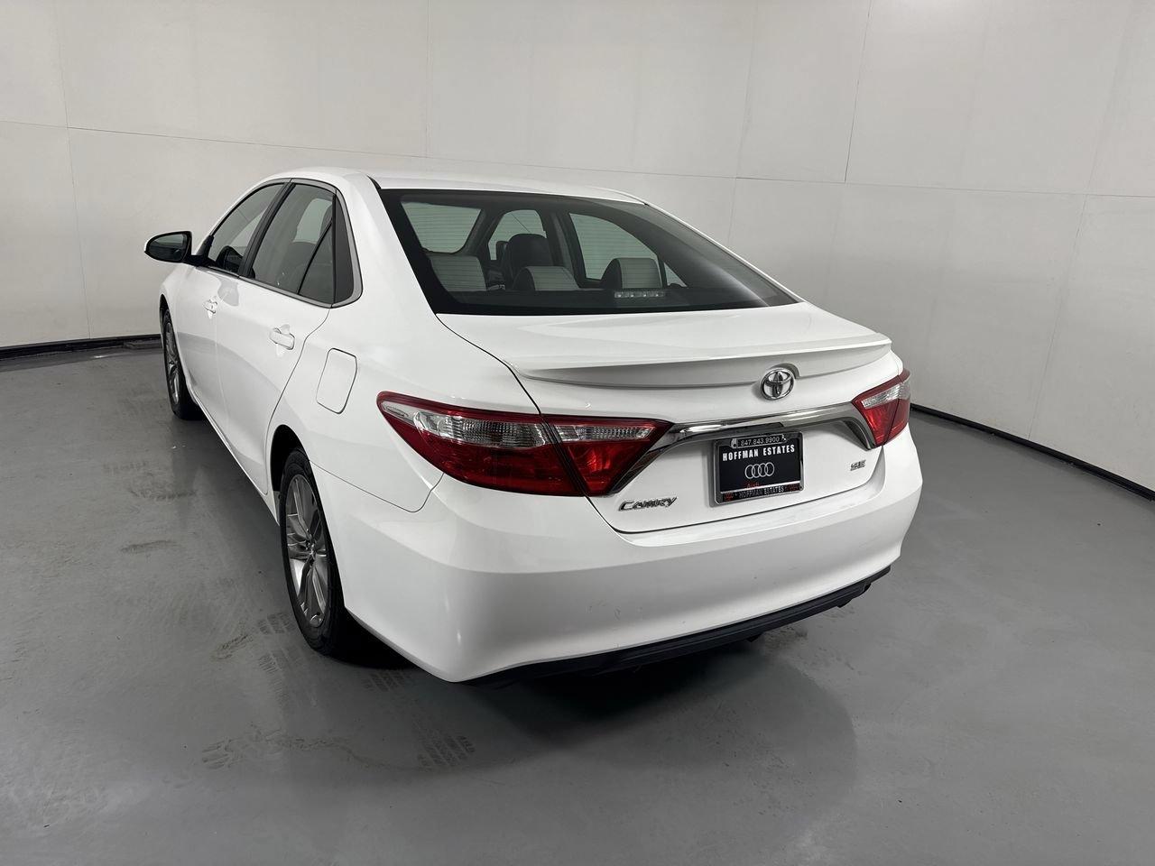 Used 2017 Toyota Camry SE FWD image 7