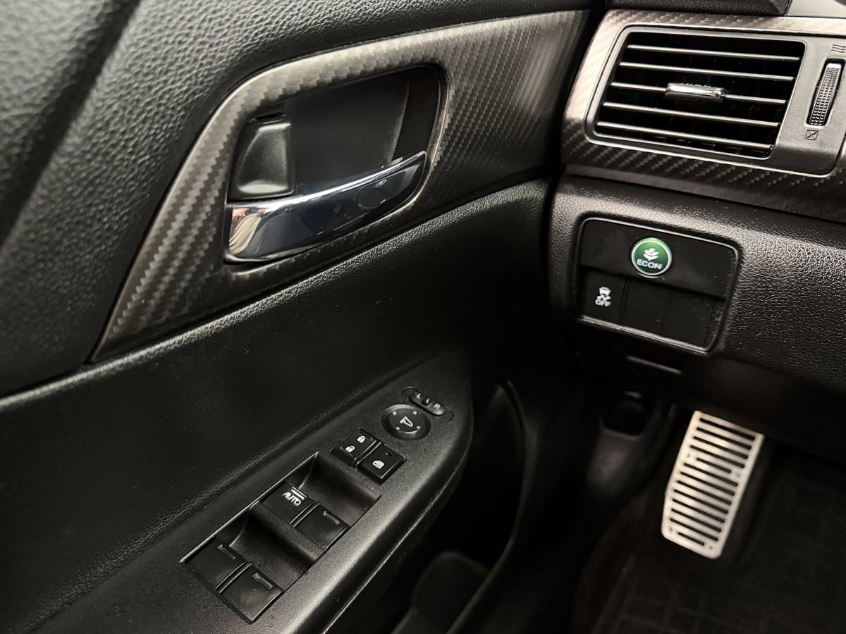 Used 2016 Honda Accord Sport image 12