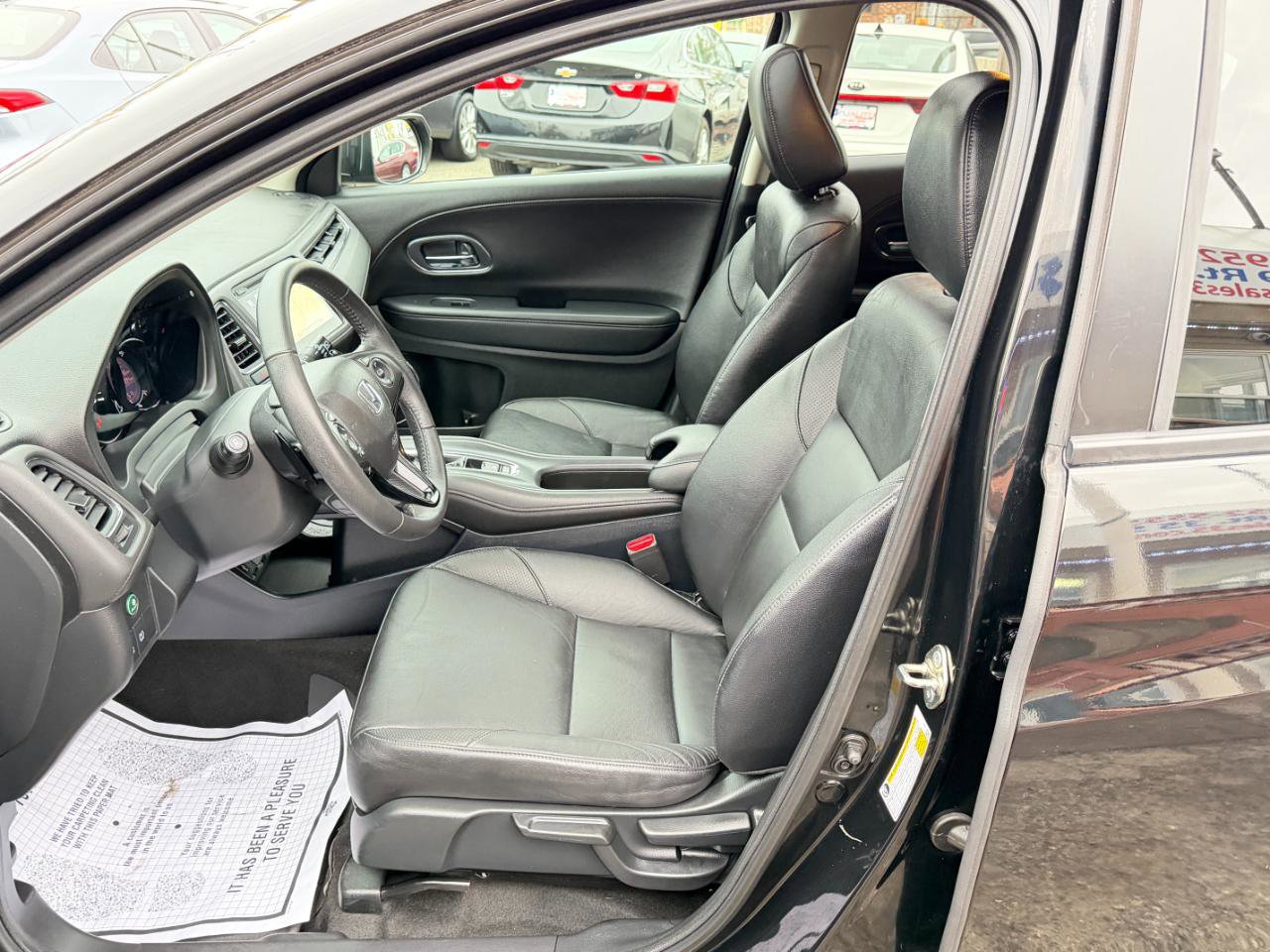 Used 2017 Honda HR-V EX-L image 12