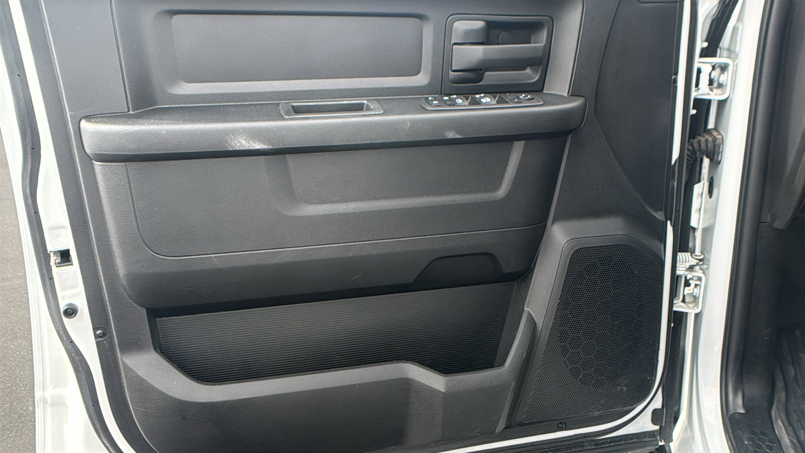 Used 2022 RAM 2500 Tradesman w/ Chrome Appearance Group image 27