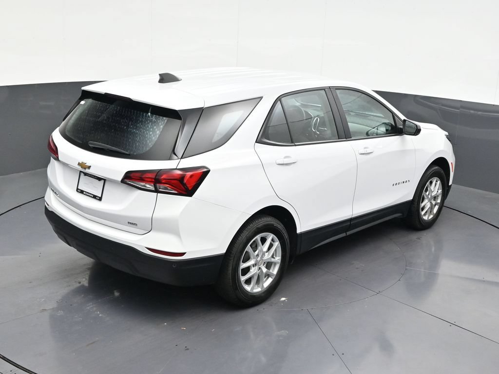 Used 2023 Chevrolet Equinox LS w/ Driver Confidence II Package AWD/4WD image 19