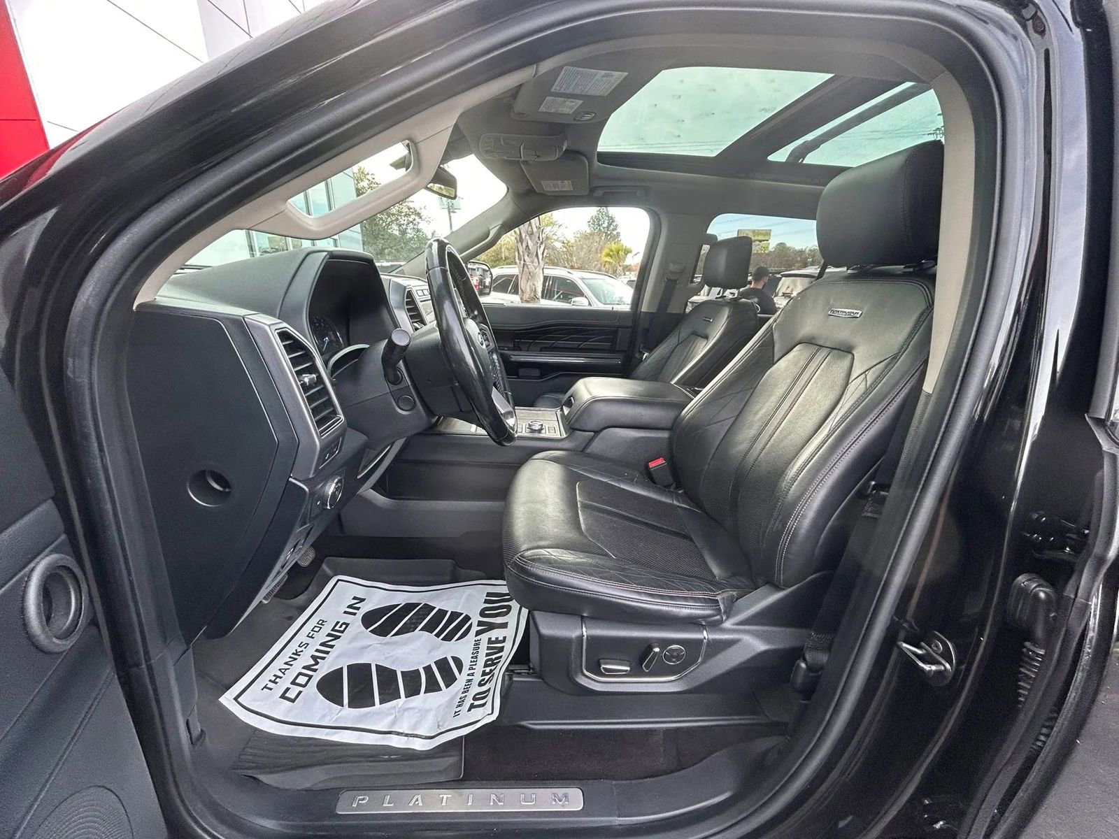 Used 2018 Ford Expedition Platinum AWD/4WD image 9