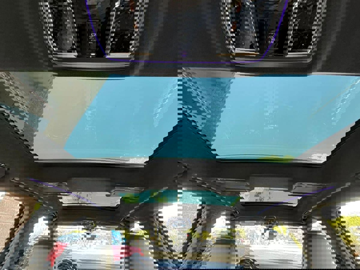 Used 2021 Audi S8 L w/ S8 Executive Package image 33