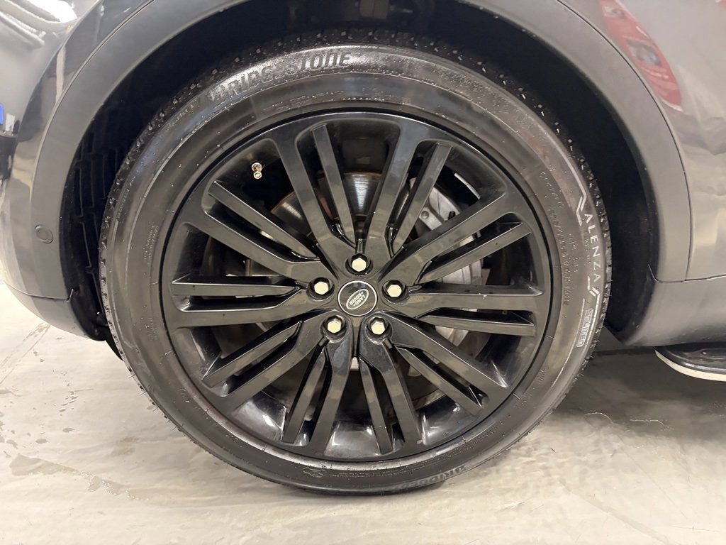 Used 2019 Land Rover Discovery HSE image 27