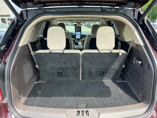 Certified 2023 Ford Explorer Platinum w/ Technology Package AWD/4WD image 28