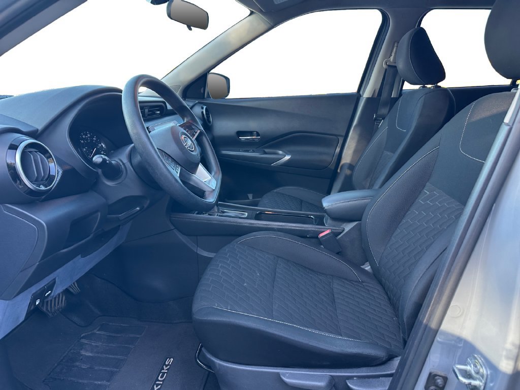 Used 2022 Nissan Kicks SV FWD image 11