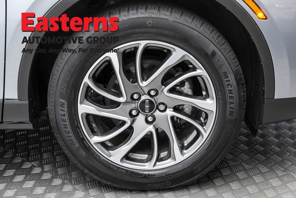 Used 2022 Lincoln Corsair AWD w/ Equipment Group 101A image 33