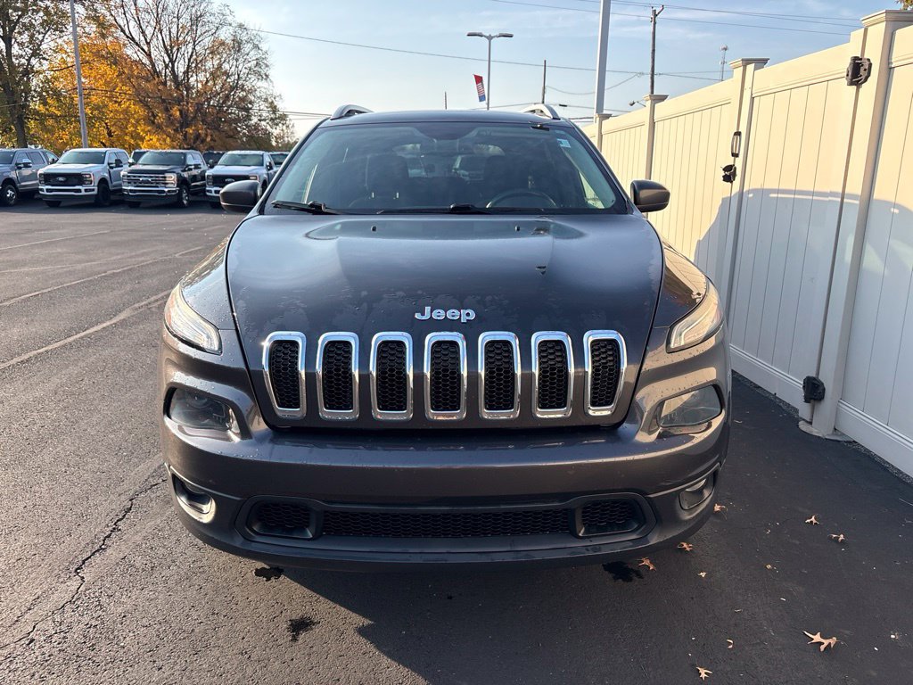 Used 2016 Jeep Cherokee Latitude w/ Comfort/Convenience Group AWD/4WD image 5